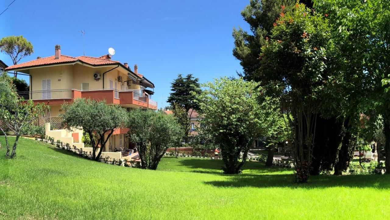 Residenza Verdemare Мизано-Адриатико Экстерьер фото